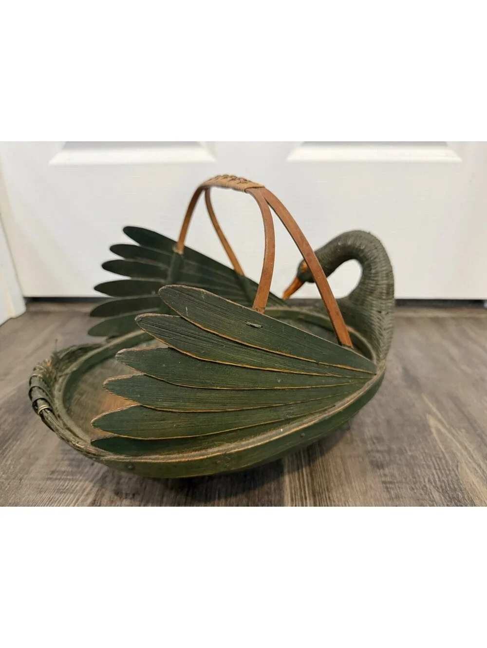 Vintage Zhejiang Handicrafts Chinese Swan Duck Goose Green Basket